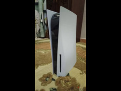 playstation 5 with 2 controllers (1 terabytes)