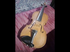 ڤيولين تشيكي 
Antonio's Stradivarius - 2