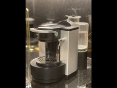 ماكينة قهوة nesspresso ES 80 Pro