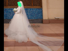 فستان زفاف مستعمل