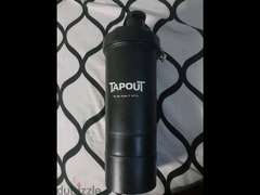 Tap out Shaker