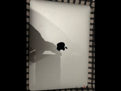 Macbook Air M1 laptop
