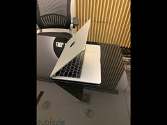 MacBook Air 2022 4 شحنات فقط