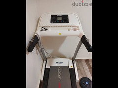 Treadmill As New For sale mint condition مشاية رياضية جديدة زيرو - 3