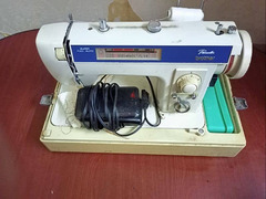مكينة خياطة برزر مستعملة - 2