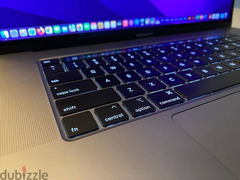 MacBook  pro 2019 i9 16 inch - 4
