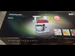 محضر طعام frigidaire