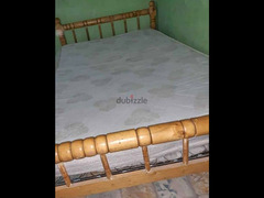 سرير ١٢٠ سم بدون مرتبه للبيع خشب زان