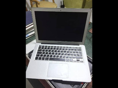 Apple Macbook Air 2011 - 4
