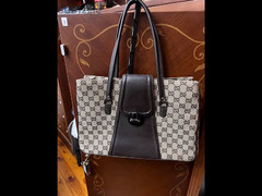 Gucci first copy used ladies hand bag - 3
