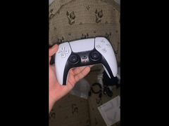 PS5 new + 1 controller - 2