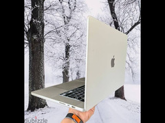 Apple MacBook Pro (16.2- inch, Apple M1 Max chip 10-C CPU , 32-C GPU, - 1