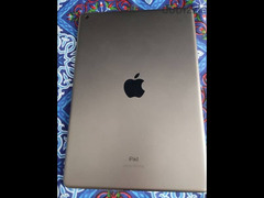 iPad (7th Generation) Wi-Fi 128GB Space Gray For Sale - 1