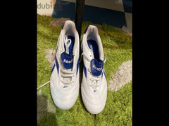 Reebok stars football shoes