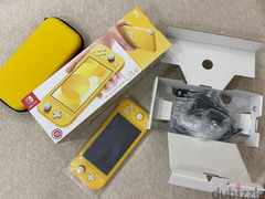 Nintendo switch lite - 1