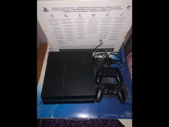 PS4 Fat 1tera with 2 controllers