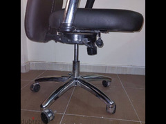 كرسي مكتب مدير وليامز جلد طبيعي شبه لم يستخدم - 2