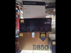 نيكون 850 شتر 66 ك + فلاش SP5000 + بطرى جريب بسعر محصلش