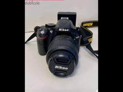 كاميرا NIKON d5200 شبه جديدة
