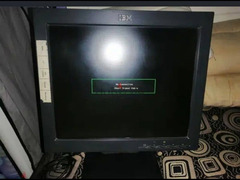 شاشة IBM 17 مستعمله