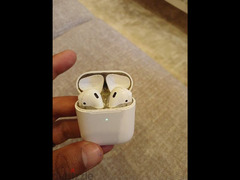 Iphone Airpods with charging case - 6