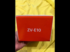 Sony ZV-E10 + 2 extrnal batteries with charger new sealed - 2