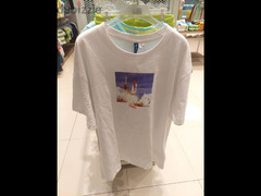 H&M LIMITED EDITION LARGE T-SHIRT - 3