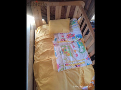 سرير اطفال خشب زان ماركه ذهب  100 طول *60 عرض * 85 ارتفاع - 4