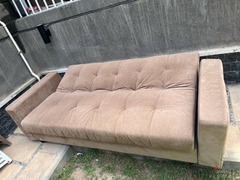 Used couch for sale in Madinaty - كنبة مستعملة للبيع في مدينتي - 2