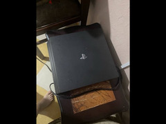 PlayStation 4 pro … 1 tera