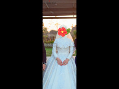 فستان زفاف جوميه بالطرحة
