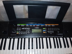 piano Yamaha E 253 Five octave New