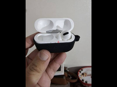 apple airpods pro 1st generation, case and right pod only - 2
