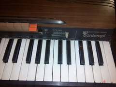 BONTEMPI PORTABLE 1970S ANALOGUE ORGAN HF242/40 اورج - 2