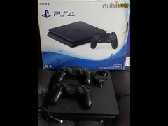 PlayStation 4 slim ( PS4 slim ) 500 GB + original cable & 2 controller