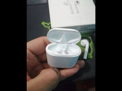 Apple Airpods 2nd Generation - 4