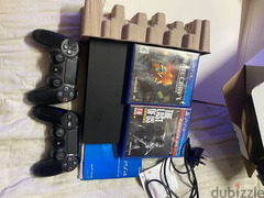 ps4 slim 500gb with 3 controllers and 5 games - 5