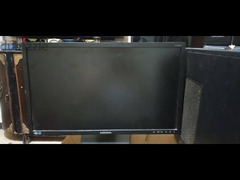 شاشة كمبيوتر ٢٤ بوصة تصلح تليفزيون