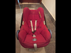 Maxi cosi cabriofix used in very good condition  5,000 EGP negotiable