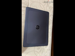 HP ZBook 15 G4 (  بحالة ممتازه مفيش فيه خدش شاحن اصلي و بطارية ممتازه) - 4