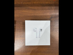 Apple AirPods 2nd generation with charging case - 4