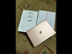 Ipad 7 th Generation 32 giga wifi only - 5