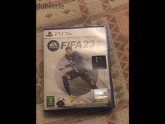 FIFA 21 PS5 جديده و معاها FIFA23جديده و ممكن تشتري وحده منهم بس - 2