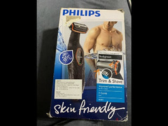 ماكينة ماركة PHILIPS  رجالي لإزالة شعر الجسم