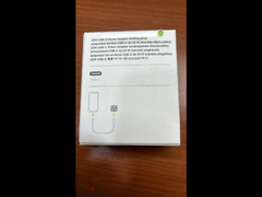 Apple 20W USB-C 3-Pin Power Adapter White - 3