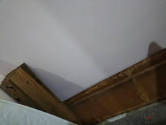 سرير خشب زان محمل جدا  بالملل و المرتبة مستعملة عرض متر - 4