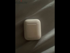 apple AirPods 1 charging case