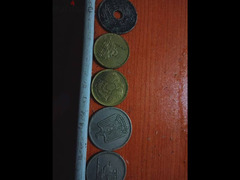 عملات مصريه قديمه (مليمات شلينات لملك فاروق )والكثير من العملات الاخرى