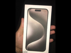 iphone 15 pro 256 natural titanim sealed new متبرشم