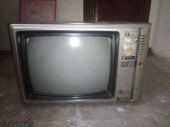 تلفزيون توشيبا قديم